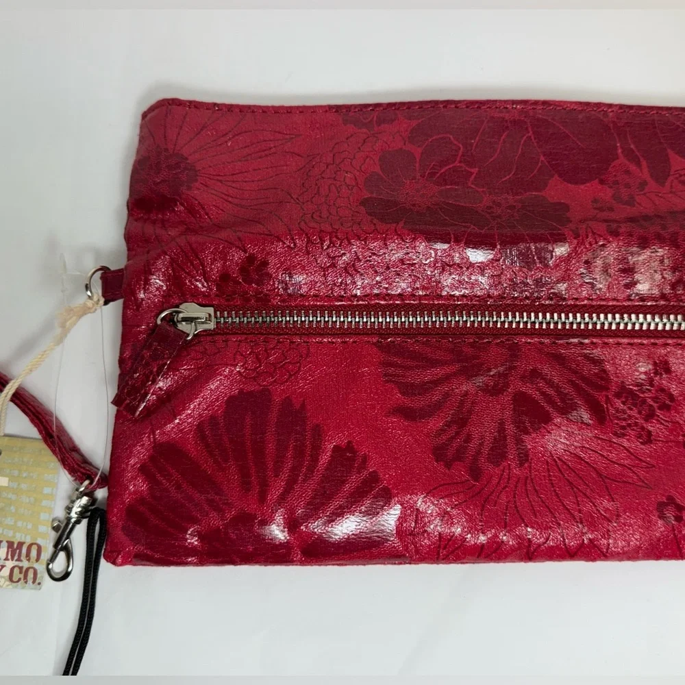 NWT Women’s CLUTCH FOLD OVER WALLET.